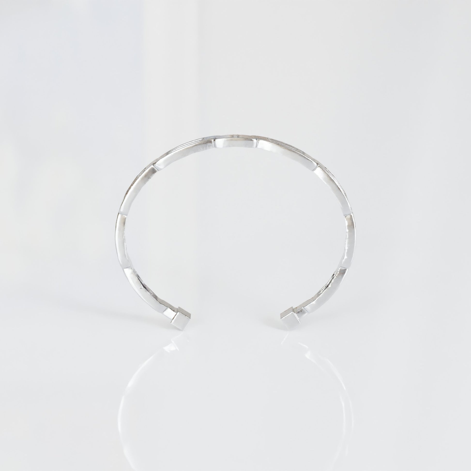 Brazalete Cyprus en Plata Esterlina - Gutiérrez Vidal